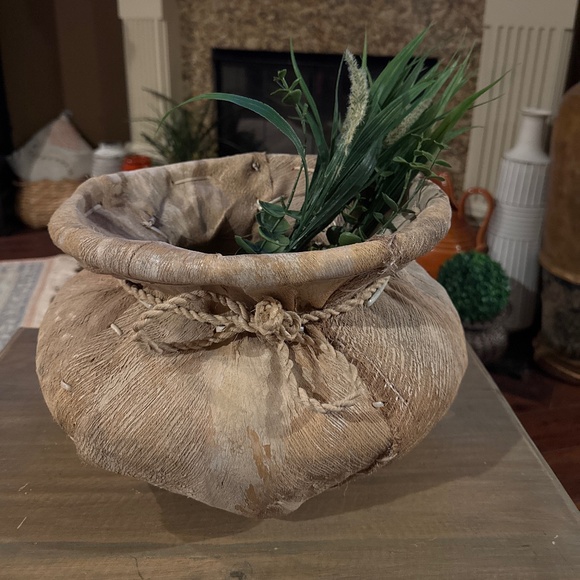 Bohemian Coconut Husk Basket Unique And Handmade - Picture 1 of 7